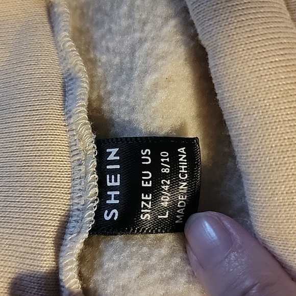 Shein sweatshirt - Picture 2 of 2